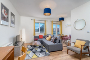 Cozy 2 bed room Flat Walking distance from ExCel